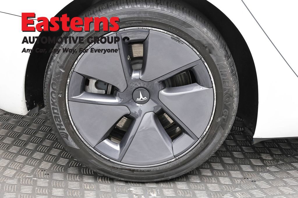 Used 2023 Tesla Model 3 Standard Range image 26