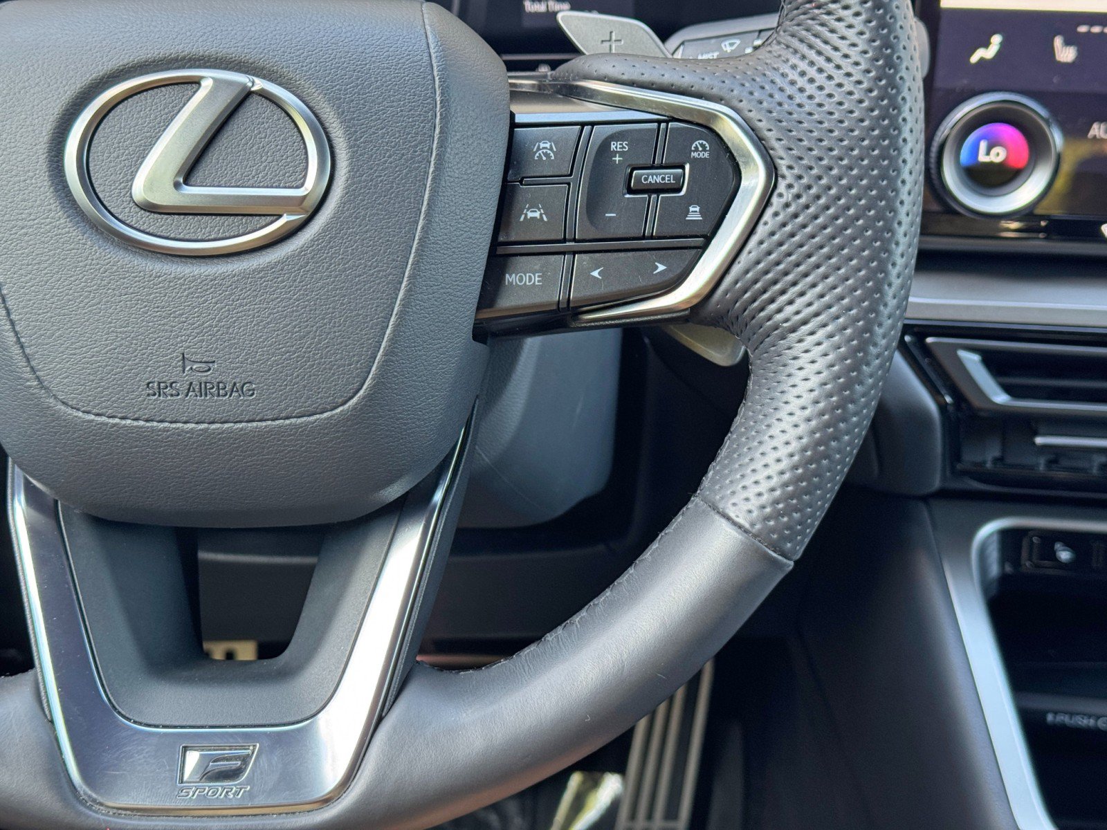 Used 2024 Lexus TX 500h AWD w/ Technology Package image 21