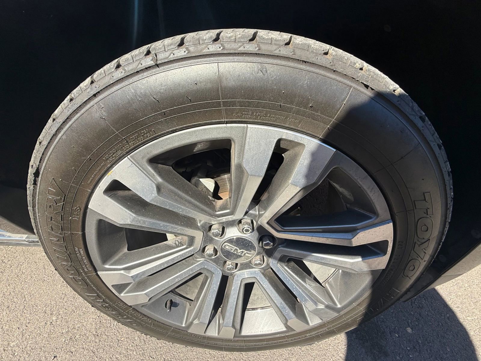 Used 2018 GMC Yukon Denali w/ Denali Ultimate Package image 21