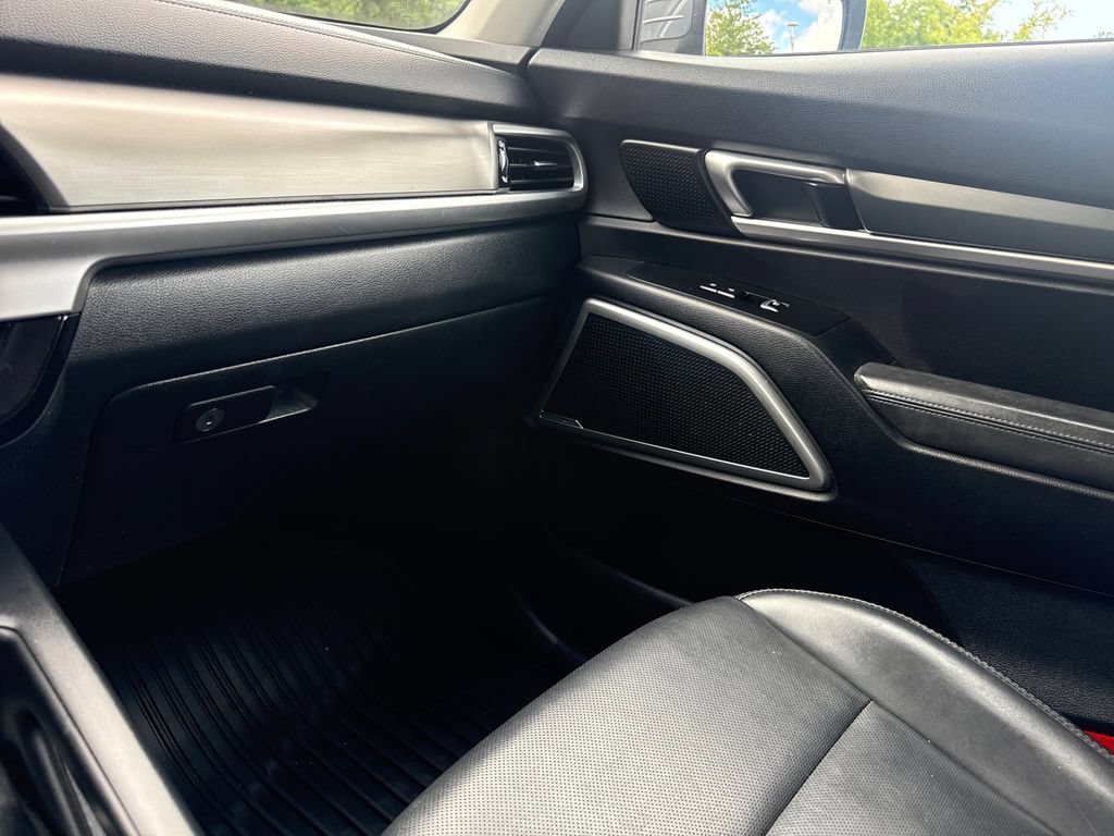 Used 2020 Kia Telluride LX FWD image 17
