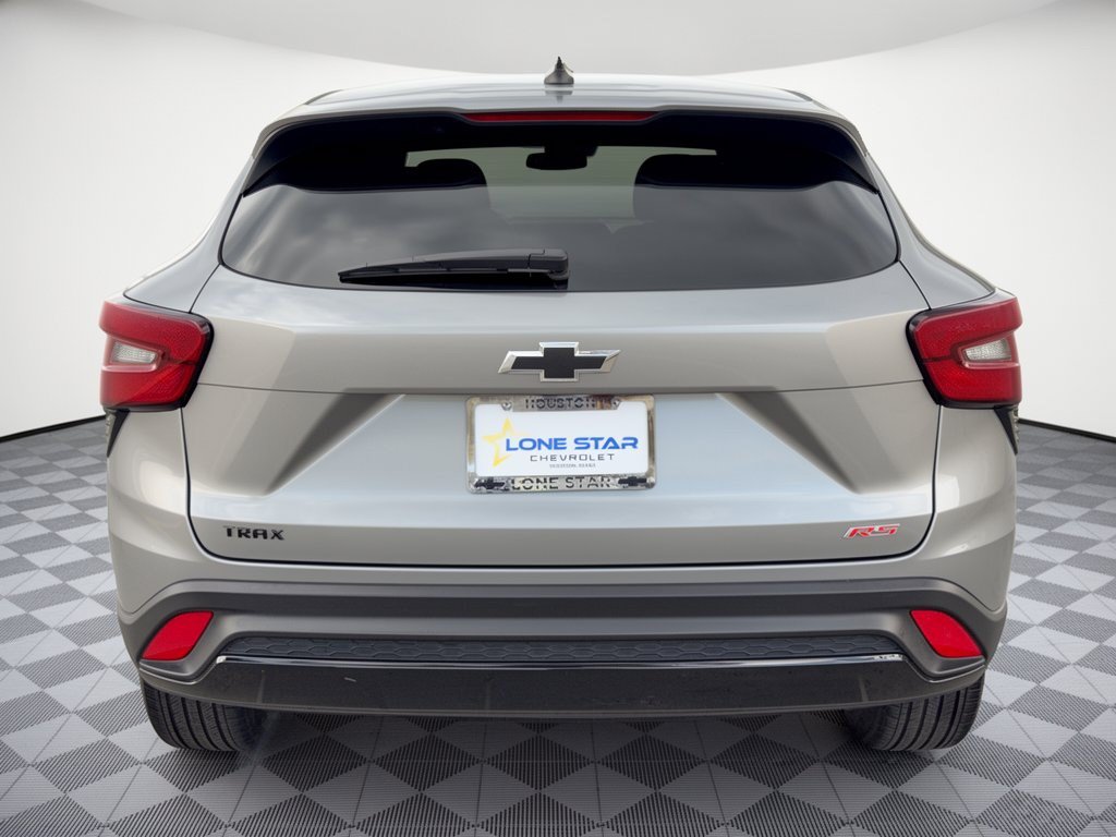 Used 2024 Chevrolet Trax RS w/ Driver Confidence Package FWD image 11
