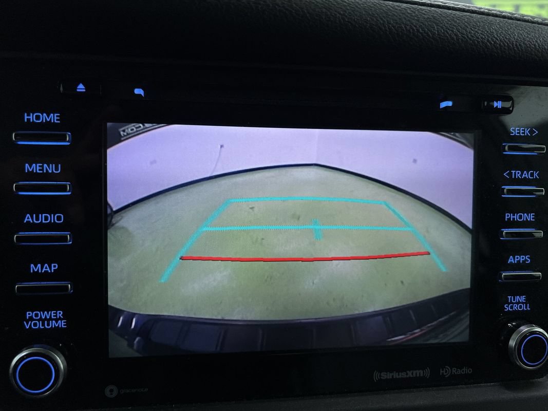 Used 2018 Toyota Sienna XLE w/ XLE Navigation Package AWD/4WD image 17