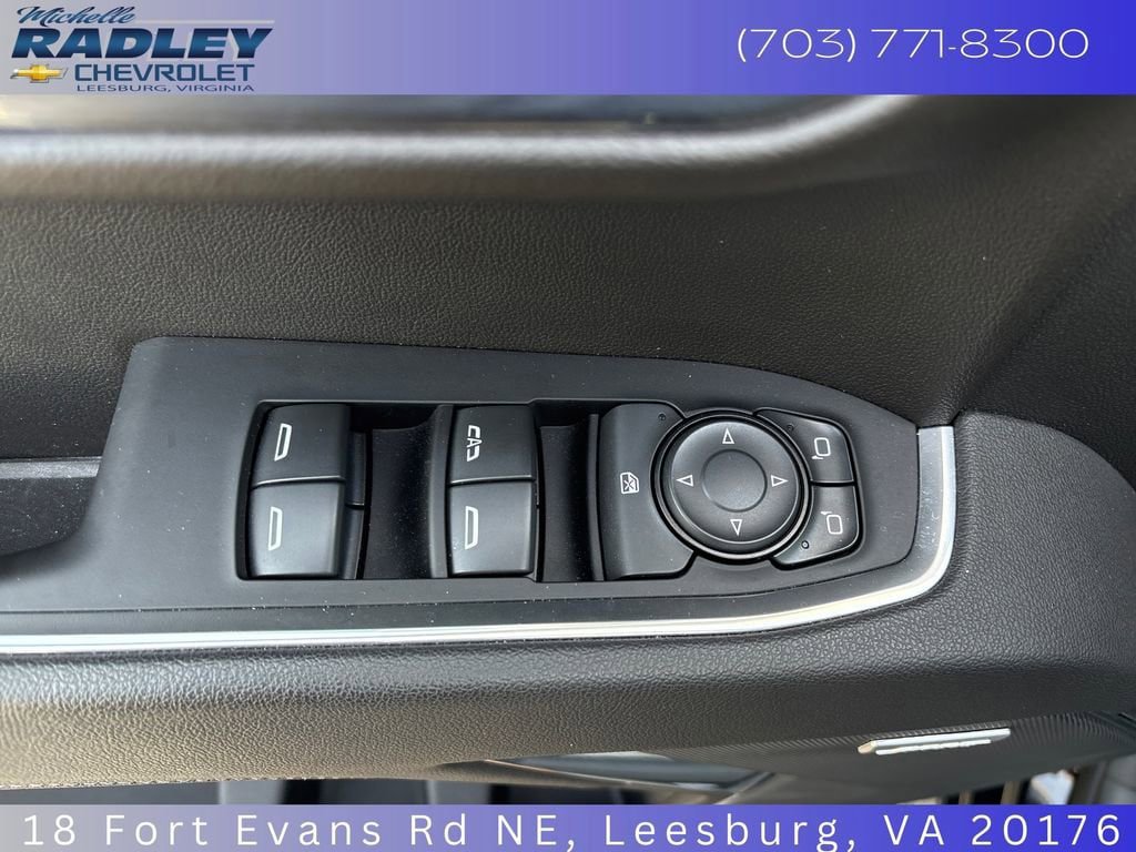 Used 2025 Chevrolet Silverado 1500 LT Trail Boss w/ Convenience Package II AWD/4WD image 14