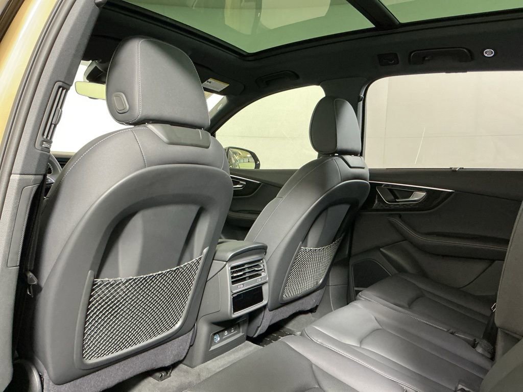 Used 2025 Audi Q7 2.0T Premium Plus image 29