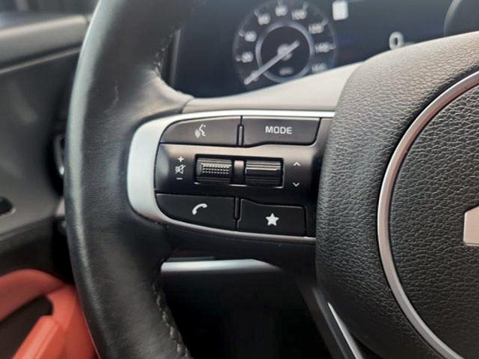 Used 2024 Kia Sportage SX FWD image 24