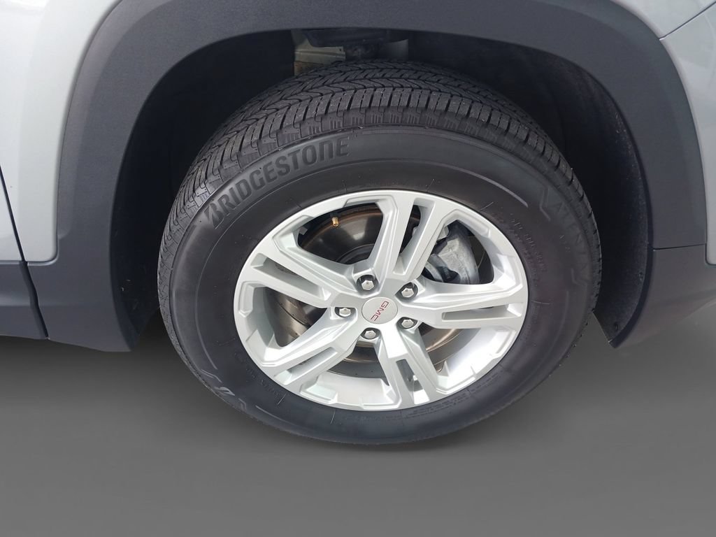 Used 2024 GMC Terrain SLE AWD/4WD image 16