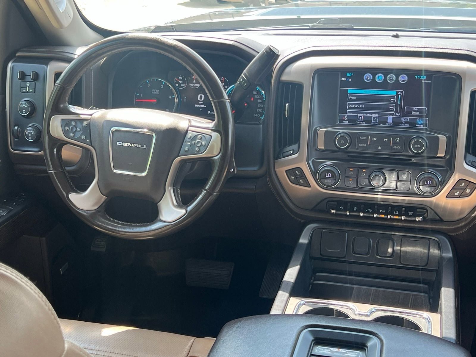 Used 2019 GMC Sierra 2500 Denali w/ Duramax Plus Package AWD/4WD image 19