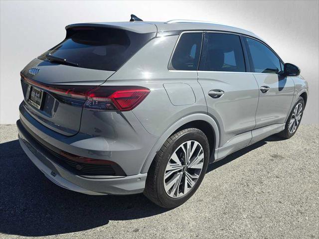 Used 2023 Audi Q4 e-tron Premium Plus w/ Premium Plus image 3