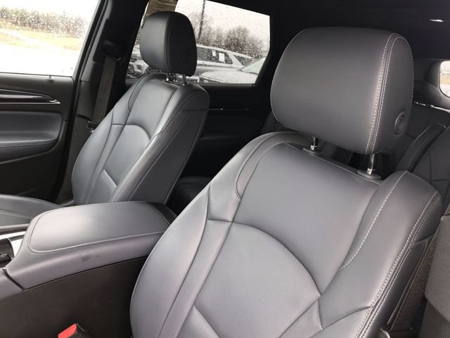 Used 2023 Buick Enclave Essence w/ Experience Buick Package AWD/4WD image 11