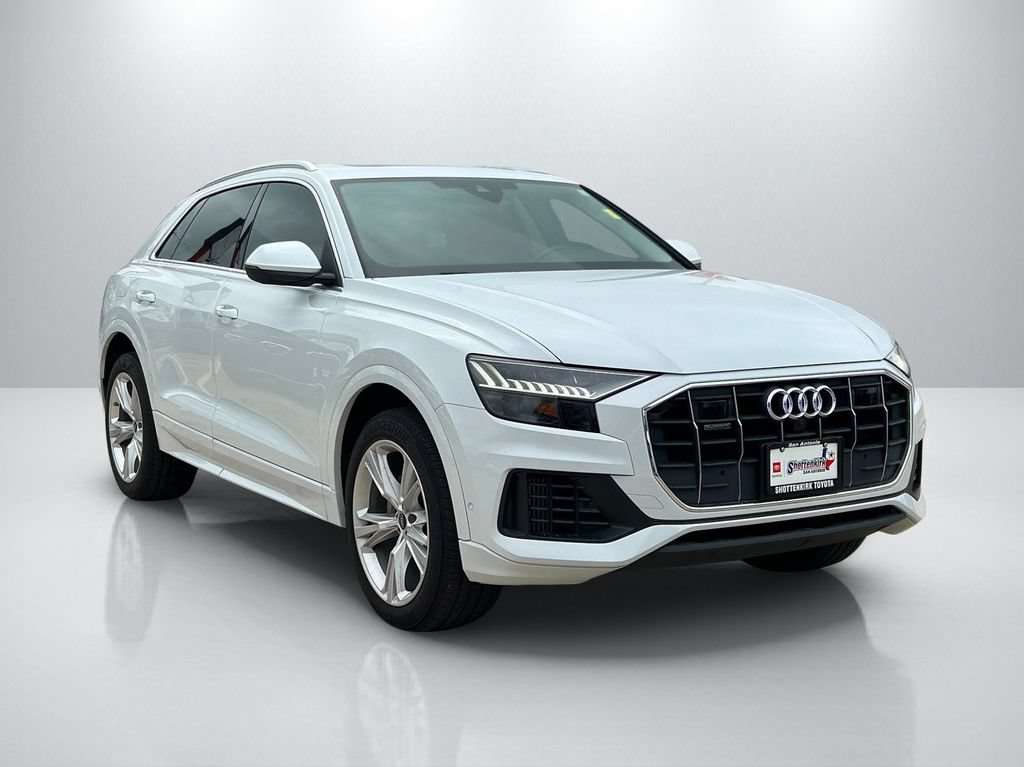 Used 2023 Audi Q8 Premium Plus w/ Premium Plus Package AWD/4WD image 3