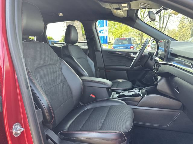 Used 2023 Ford Escape ST-Line w/ Tech Pack #1 AWD/4WD image 26