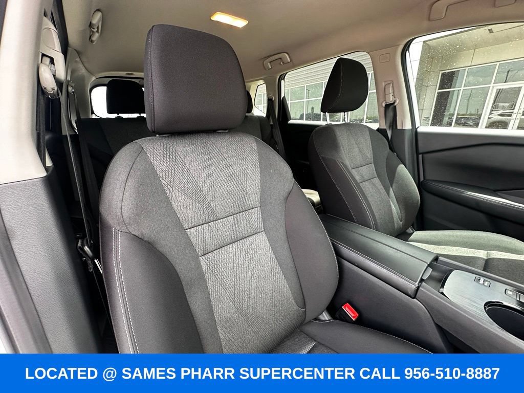 Used 2026 Nissan Rogue SV FWD image 23