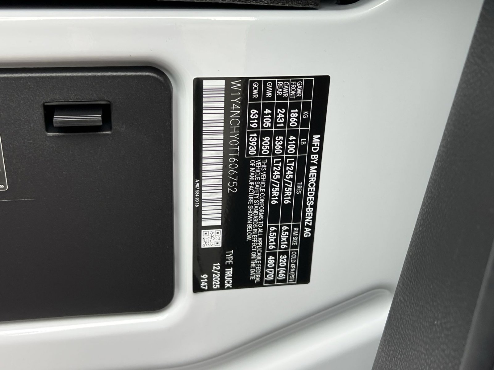 New 2026 Mercedes-Benz Sprinter 2500 image 35