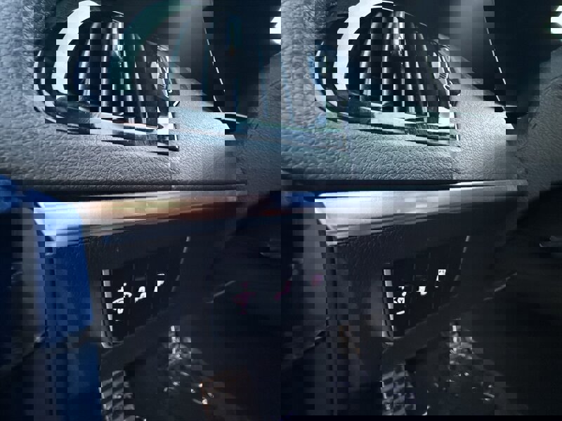 Used 2021 Kia Stinger GT image 26