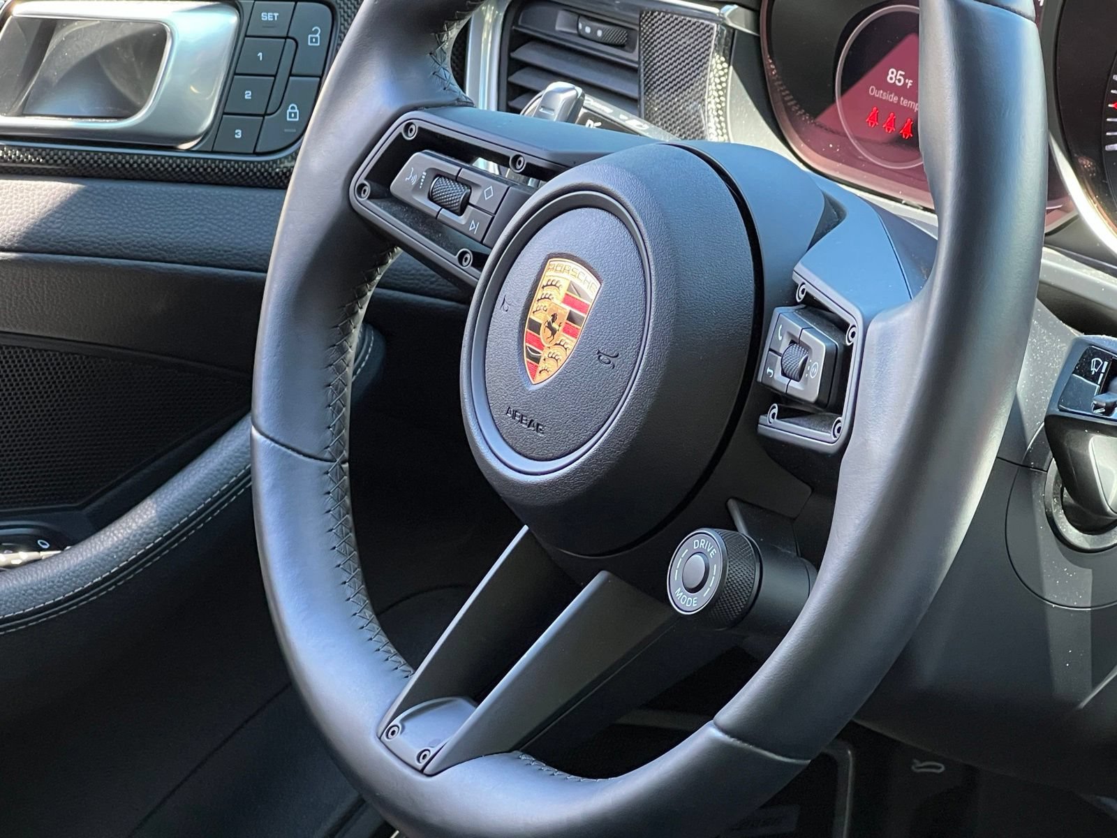 Certified 2023 Porsche Panamera 4 Platinum Edition AWD/4WD image 38