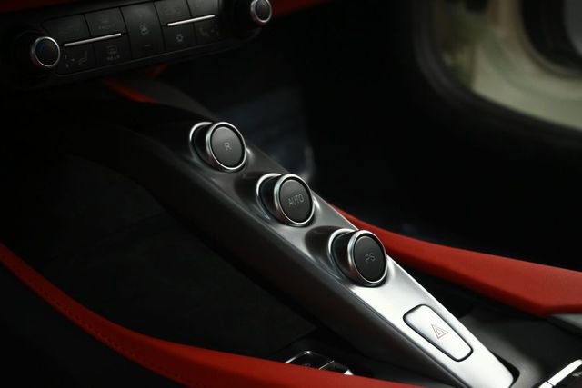Used 2020 Ferrari Portofino RWD image 48