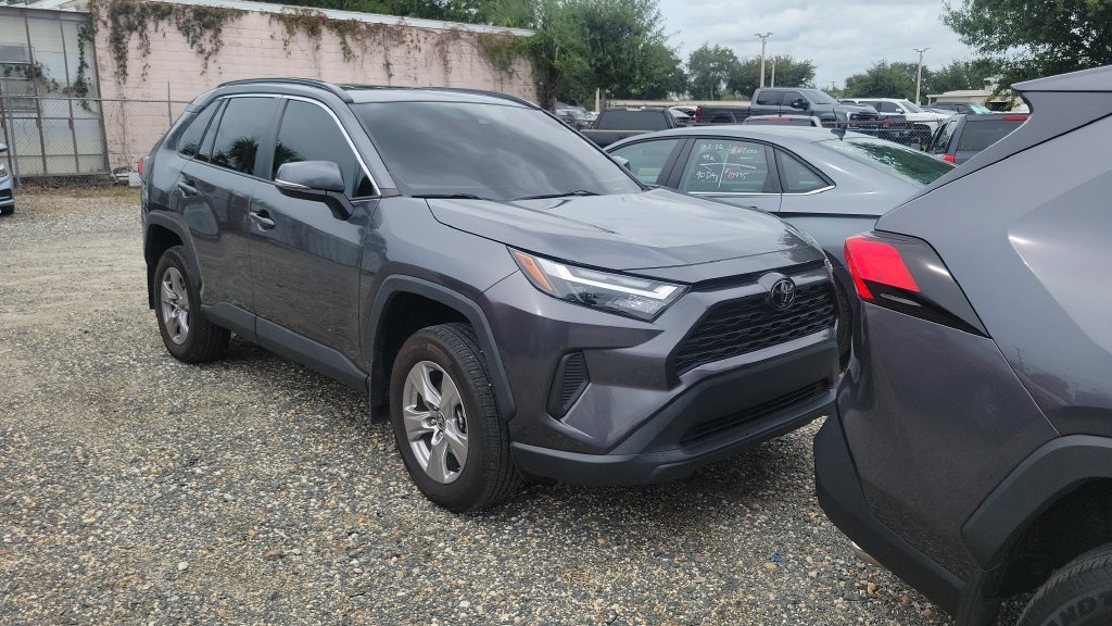 Used 2025 Toyota RAV4 XLE w/ Convenience Package FWD image 8