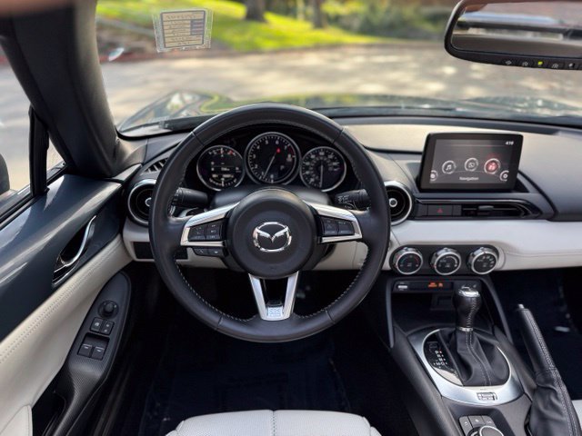 Used 2021 MAZDA MX-5 Miata RF Grand Touring RWD image 20