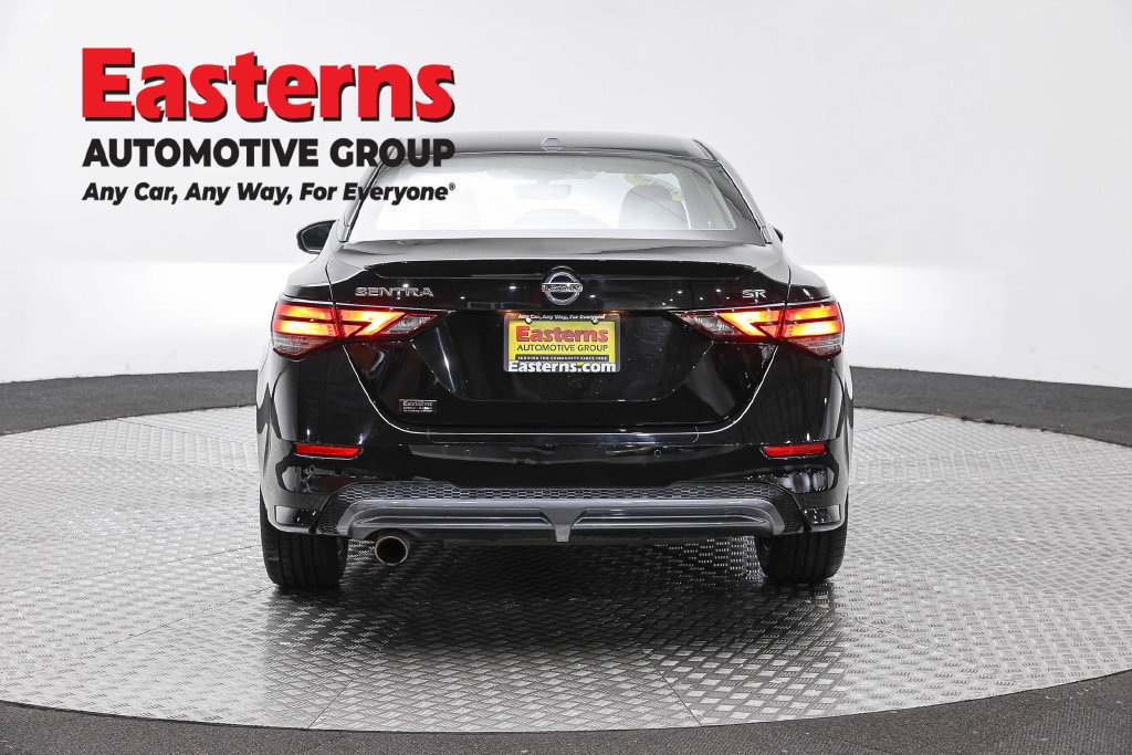 Used 2022 Nissan Sentra SR w/ SR Premium Package FWD image 8