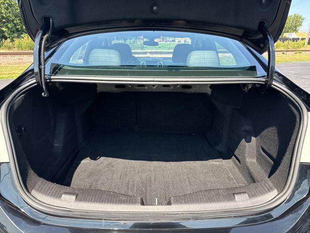 Used 2017 Chevrolet Cruze LT w/ Convenience Package FWD image 22