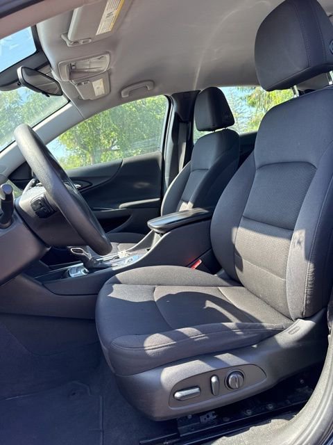 Used 2022 Chevrolet Malibu LT FWD image 9