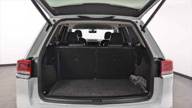 Used 2022 Volkswagen Atlas SE w/ Black Wheel Package image 17