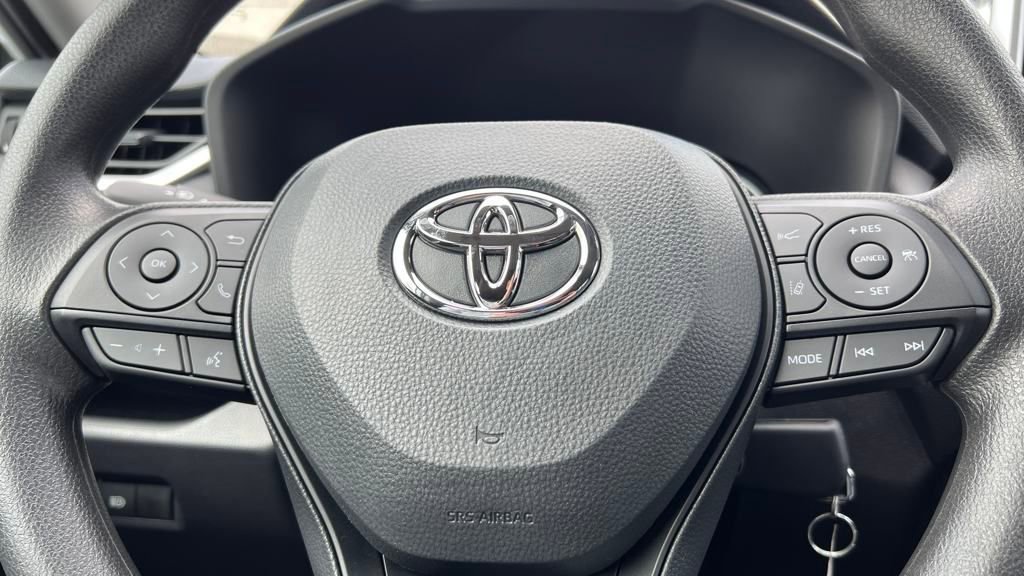 New 2025 Toyota RAV4 LE image 31