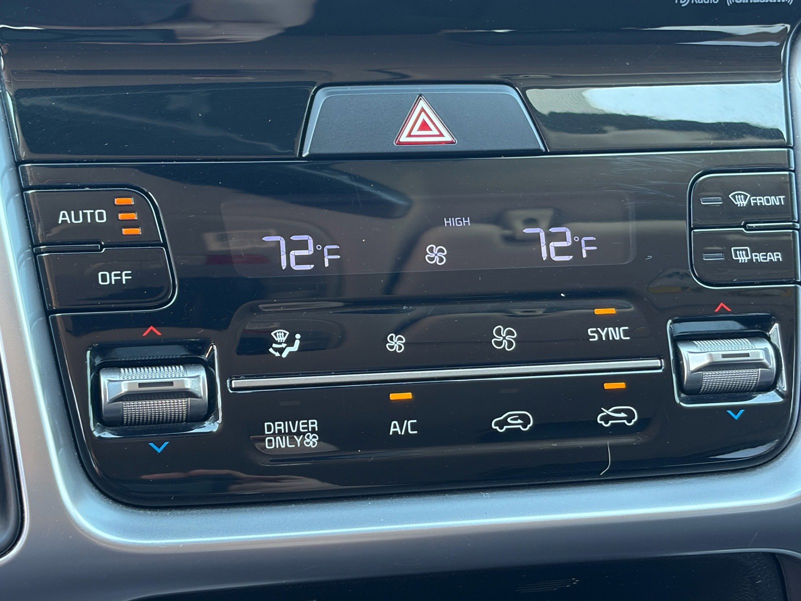 Certified 2023 Kia Sorento EX image 27