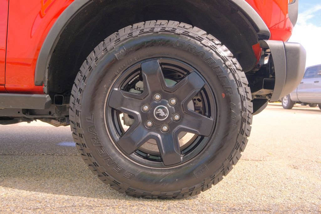 Used 2023 Ford Bronco Black Diamond image 41