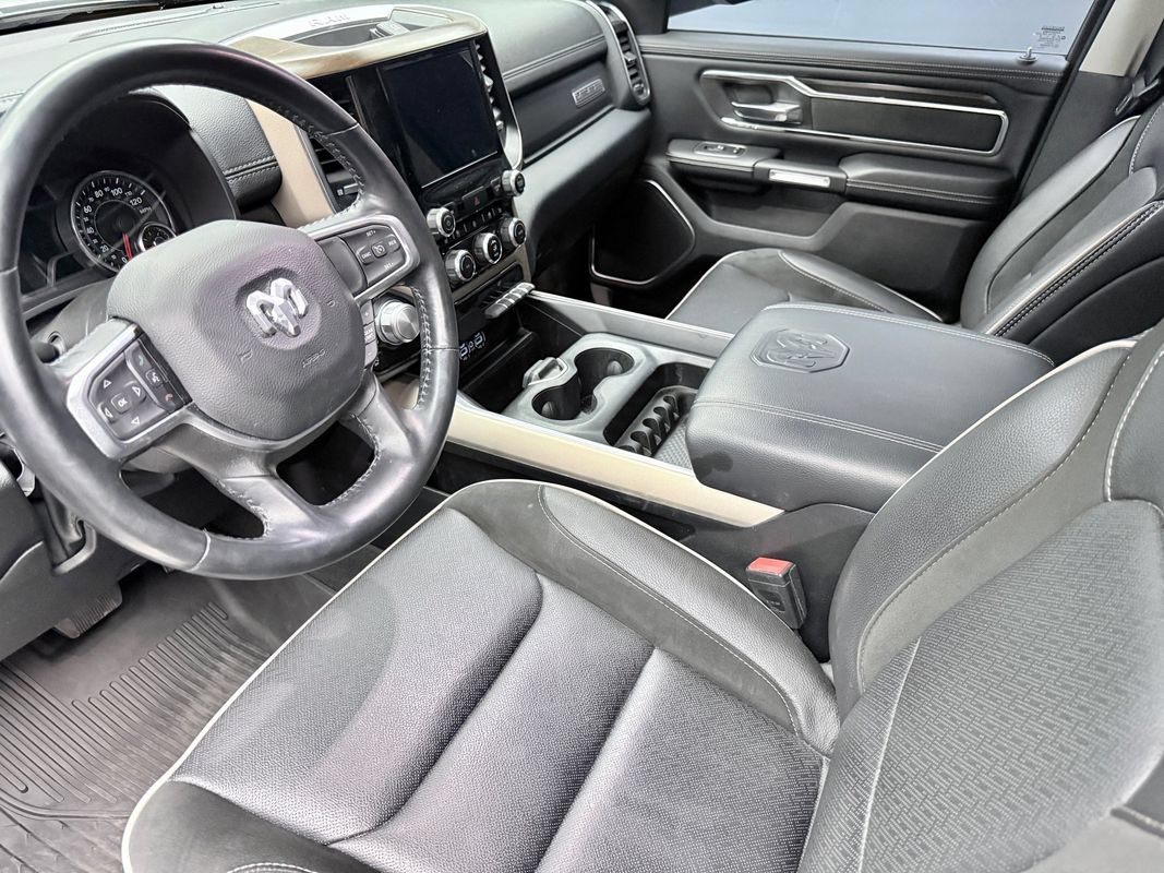Used 2022 RAM 1500 Laramie AWD/4WD image 9