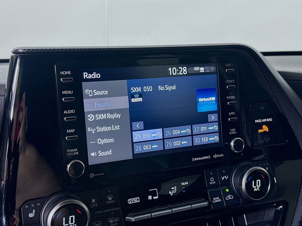 Used 2021 Toyota Highlander XSE FWD image 30