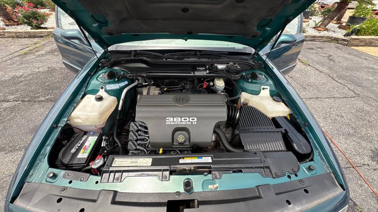 Used 1998 Oldsmobile 88 FWD image 9