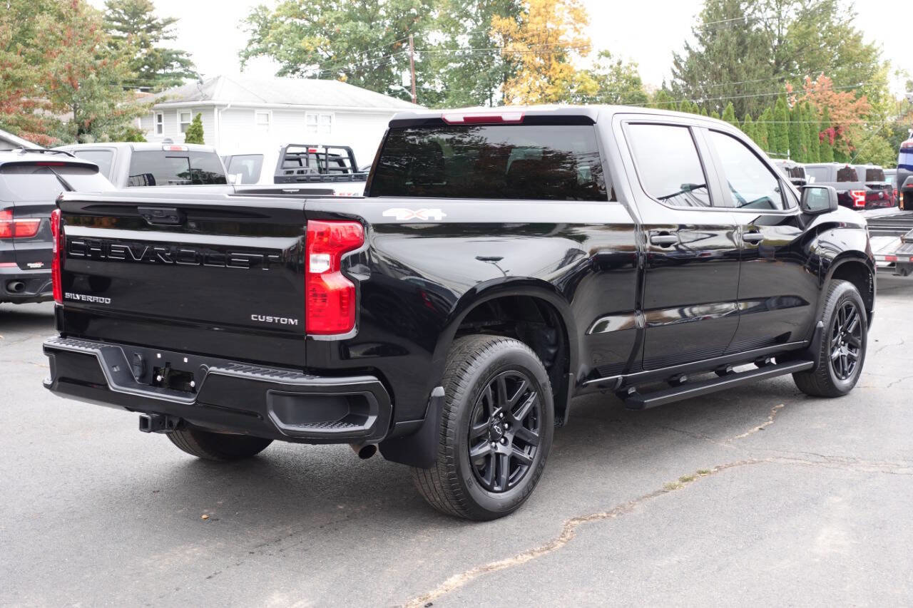 Used 2023 Chevrolet Silverado 1500 Custom image 3