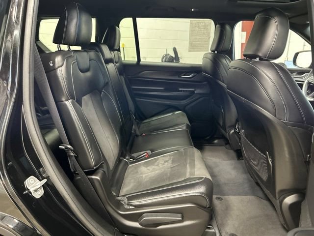 Used 2023 Jeep Grand Cherokee L Laredo AWD/4WD image 18