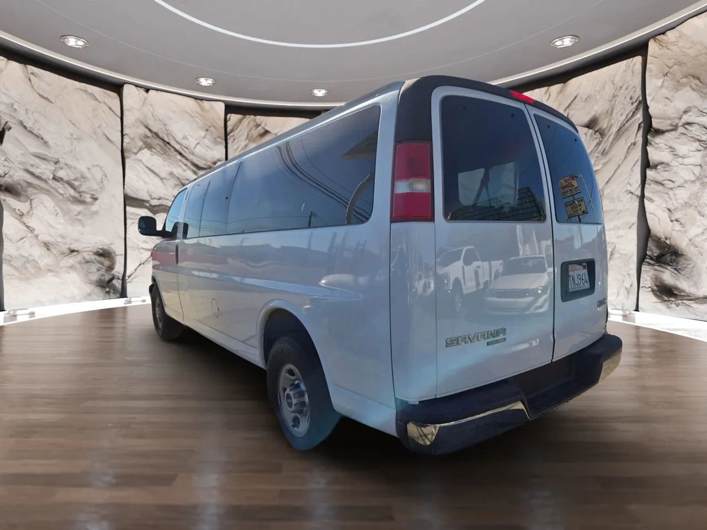 Used 2016 GMC Savana 3500 LS image 8