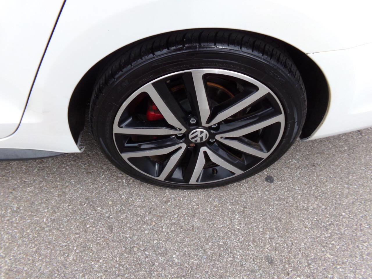 Used 2013 Volkswagen Jetta GLI Autobahn image 36