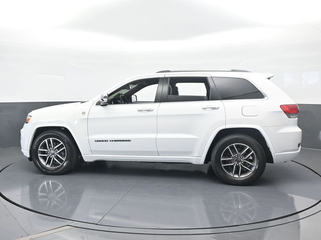 Used 2020 Jeep Grand Cherokee Overland image 3