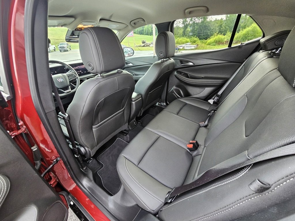 Used 2024 Buick Encore GX Sport Touring image 25