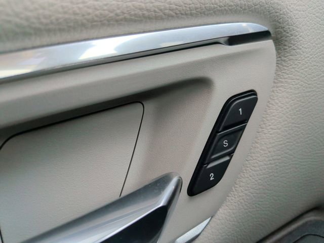 Used 2025 RAM 1500 Laramie w/ Bed Utility Group image 30