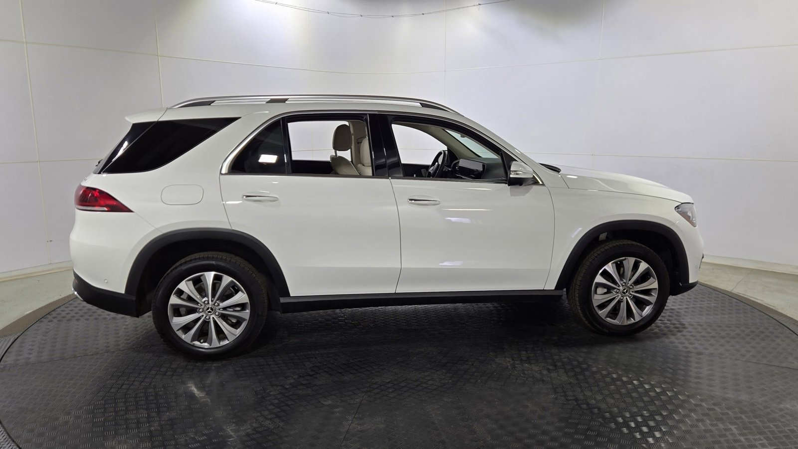 Used 2020 Mercedes-Benz GLE 350 4MATIC image 8