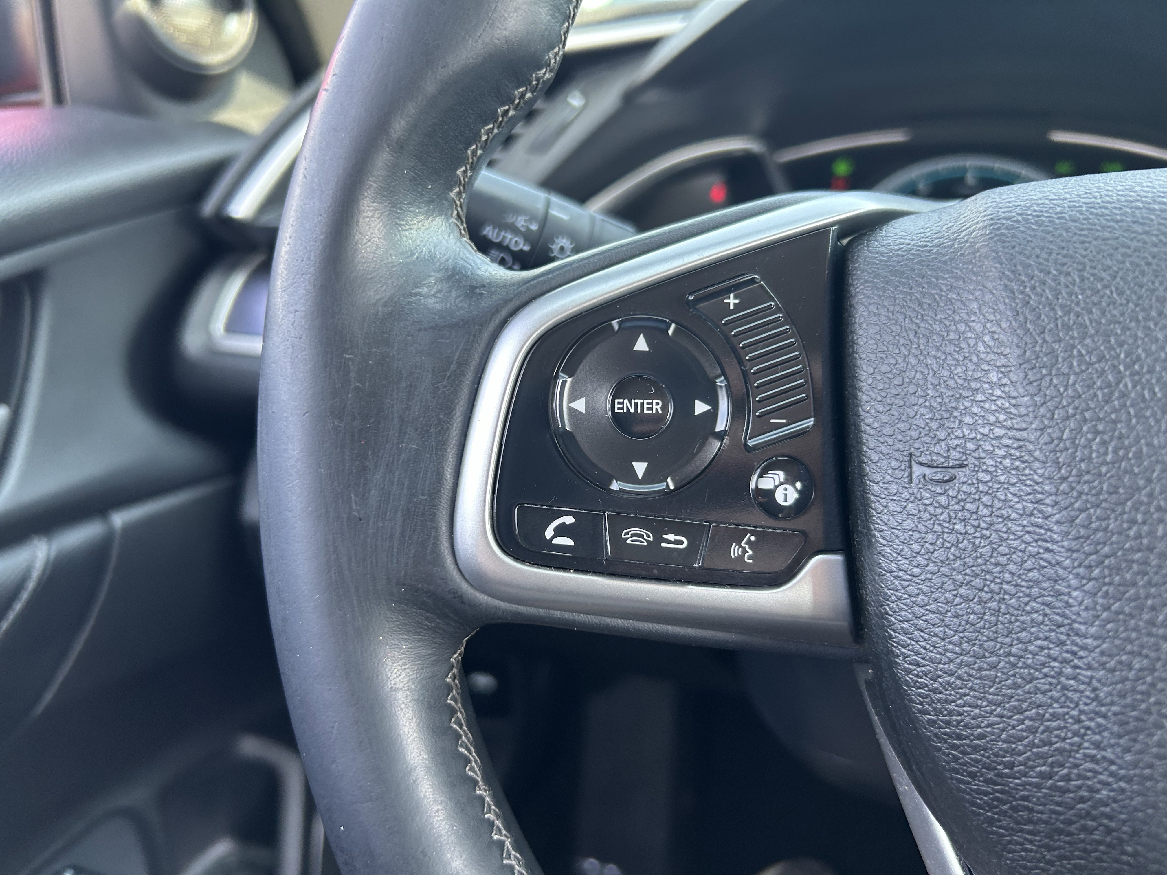 Used 2017 Honda Civic Touring image 17