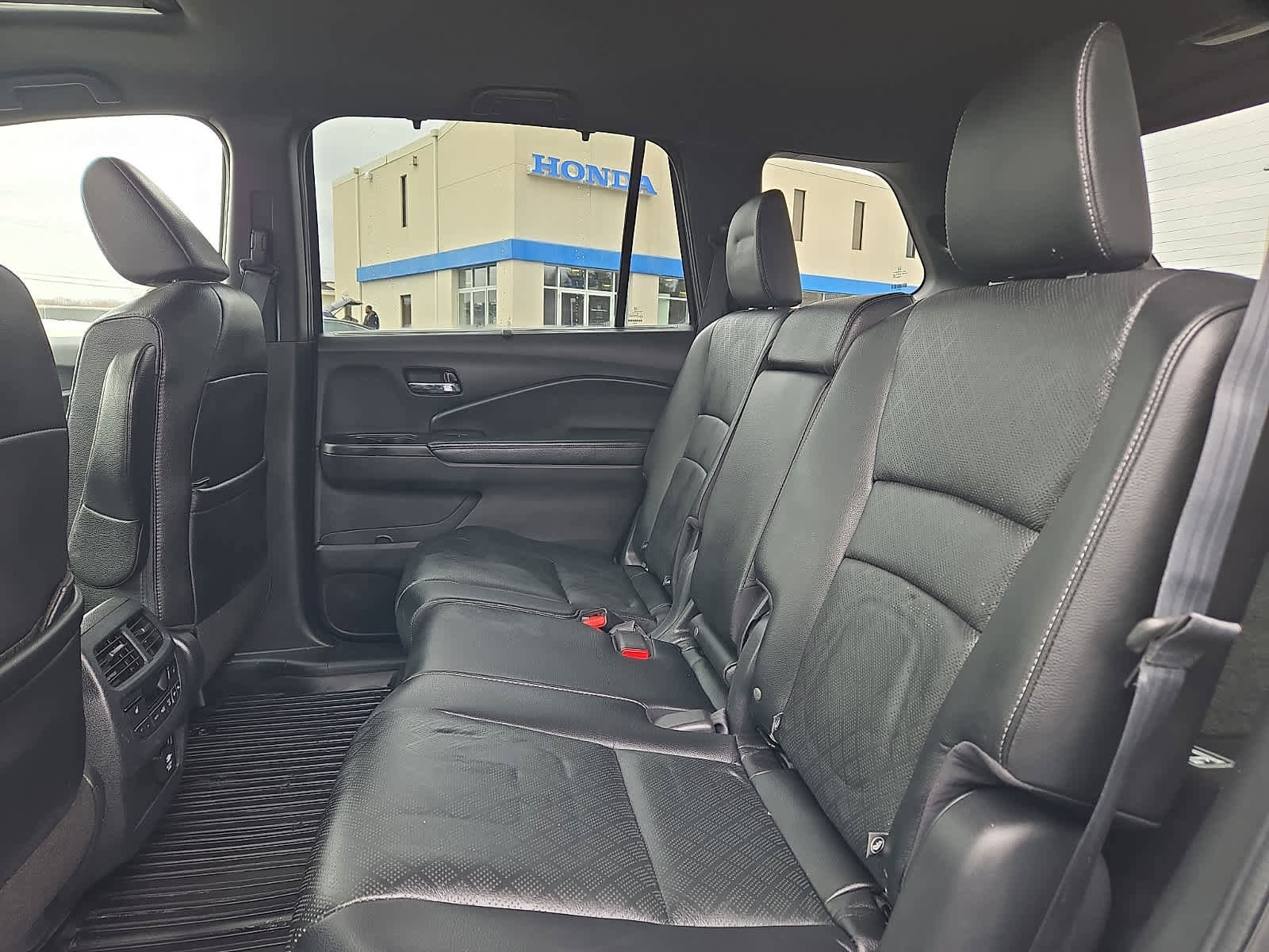 Certified 2020 Honda Passport Elite image 12