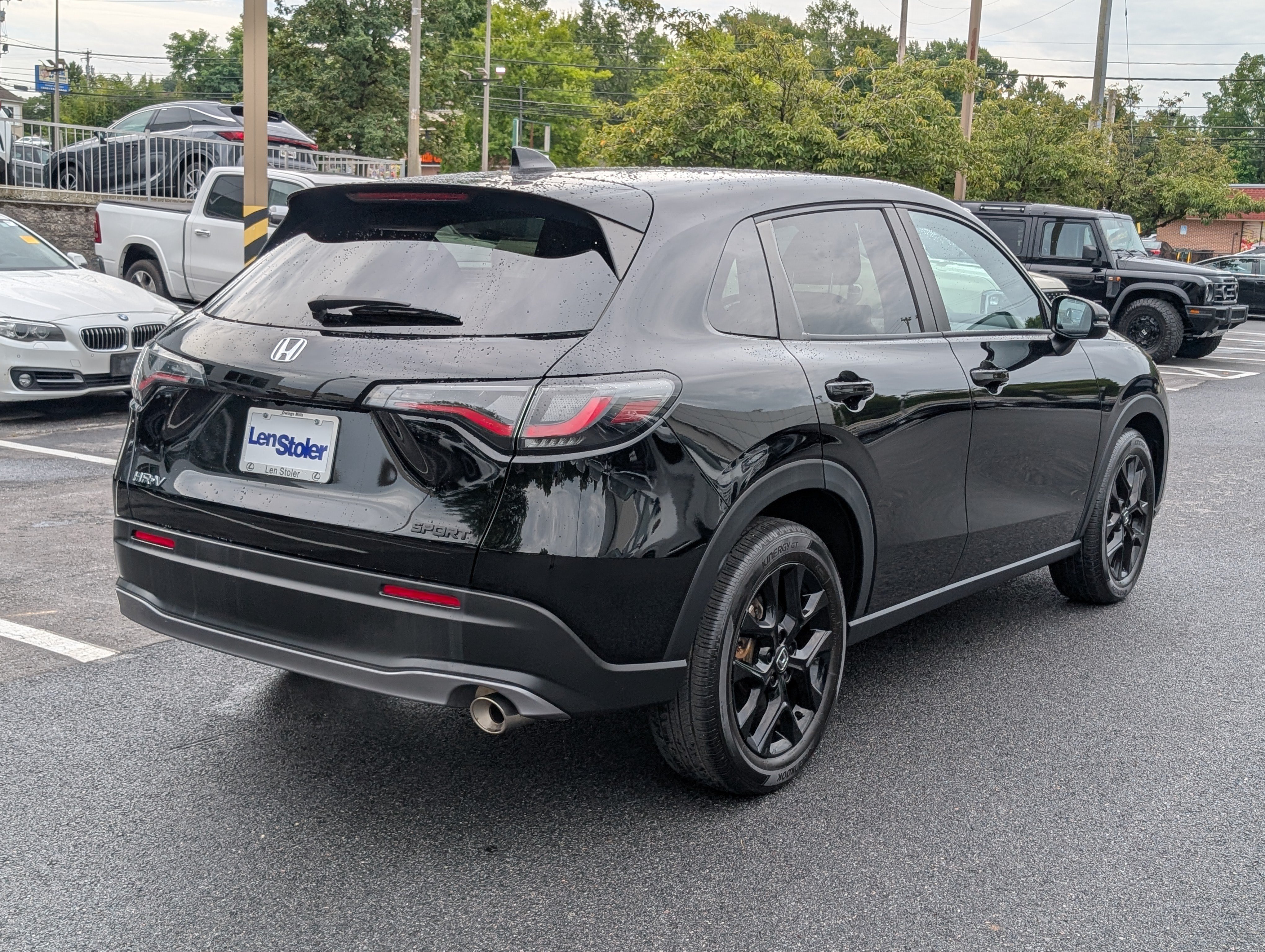Used 2024 Honda HR-V Sport image 3