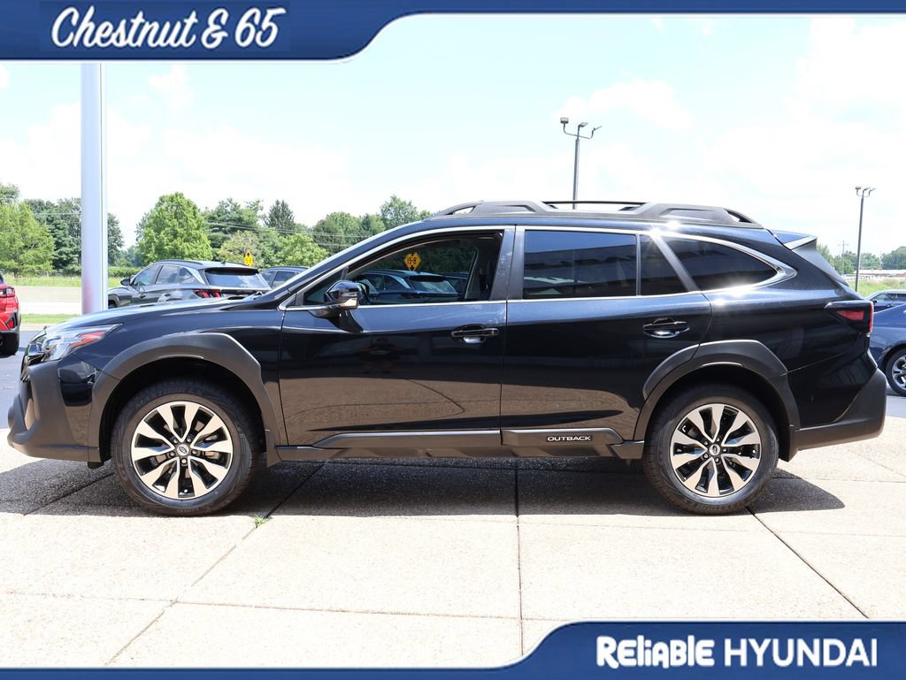 Used 2023 Subaru Outback Limited AWD/4WD image 3