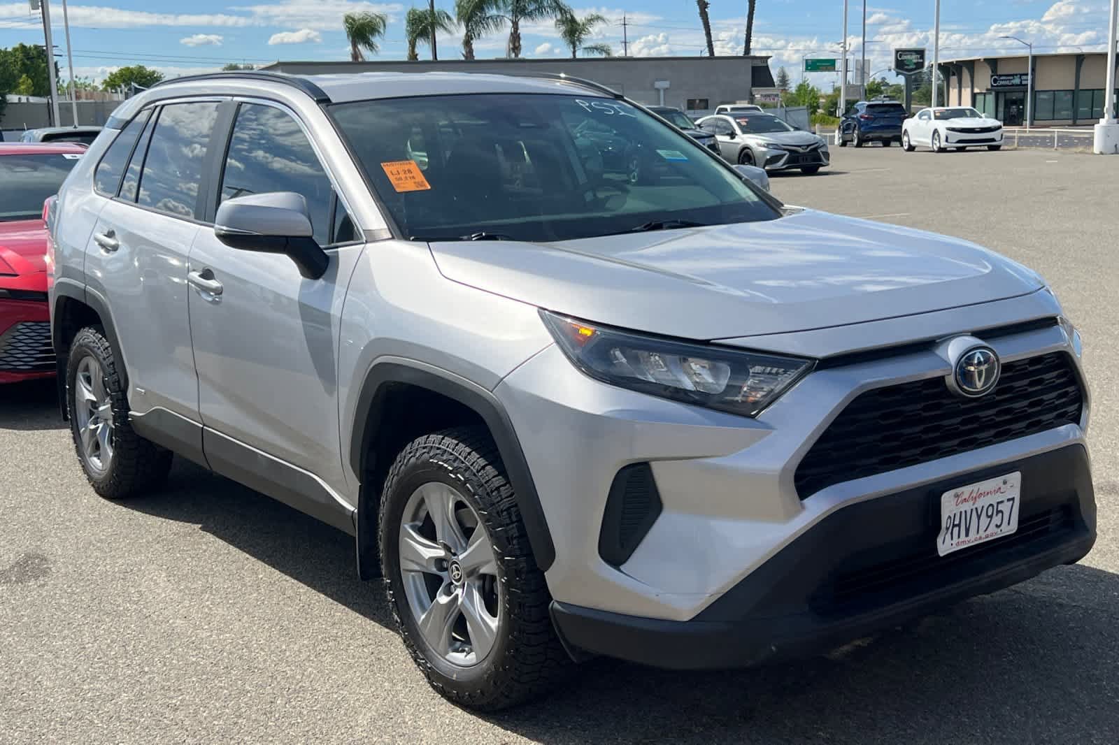 Used 2022 Toyota RAV4 LE image 3