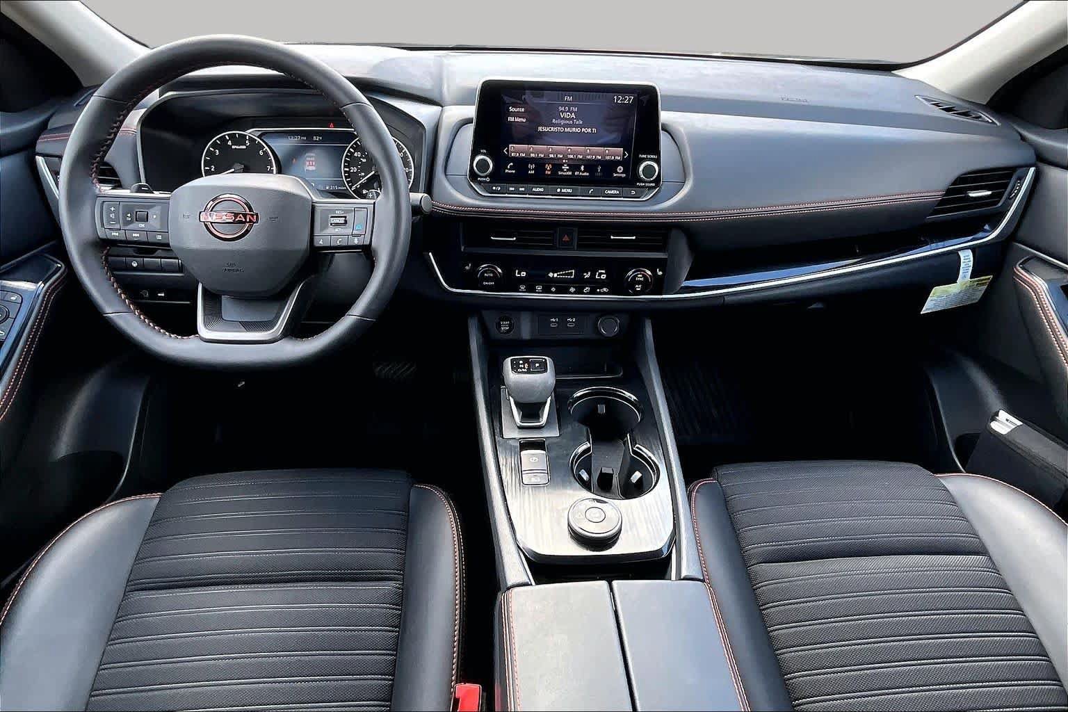 Certified 2025 Nissan Rogue SV AWD/4WD image 15