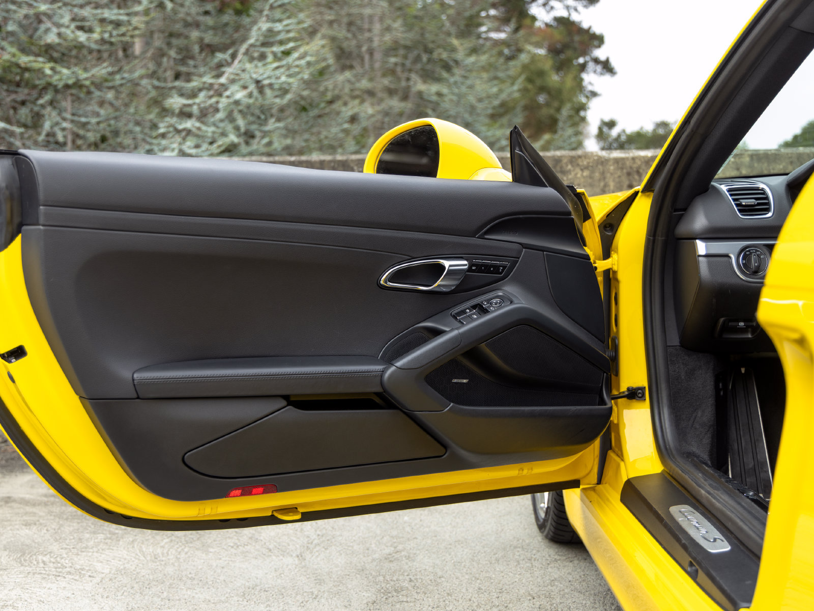 Used 2014 Porsche Cayman S RWD image 25