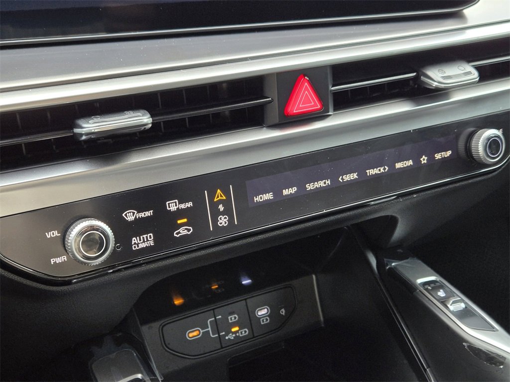 New 2026 Kia Sorento S image 14