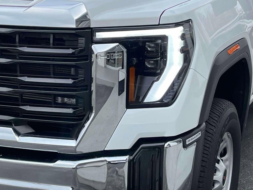 Certified 2024 GMC Sierra 3500 Pro image 9