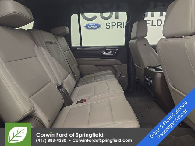 Used 2023 Chevrolet Suburban LT image 12